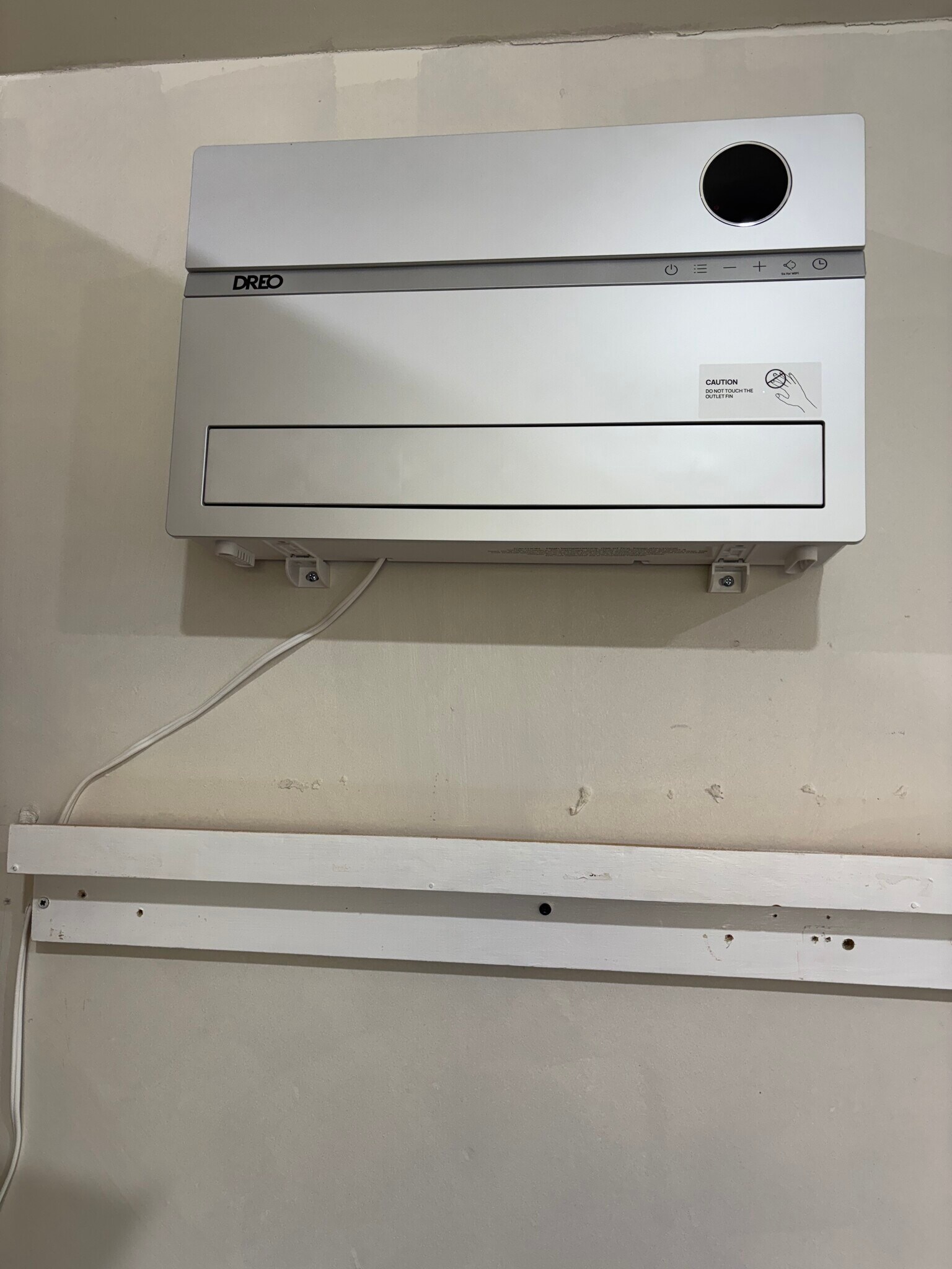 Studio wall heater(2 installed) - 127 Shelburne Rd