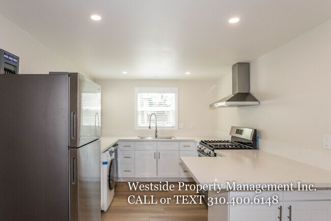 Building Photo - 316 Ximeno Ave