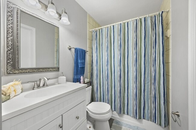 Building Photo - 73 Century Dr