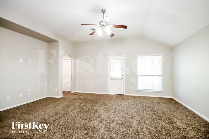 Building Photo - 21711 Barred Owl Dr