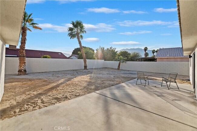 Building Photo - 68135 Encinitas Rd