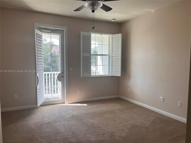 Building Photo - 1169 Islamorada Dr