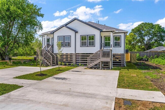 Building Photo - 5307 Groveton St