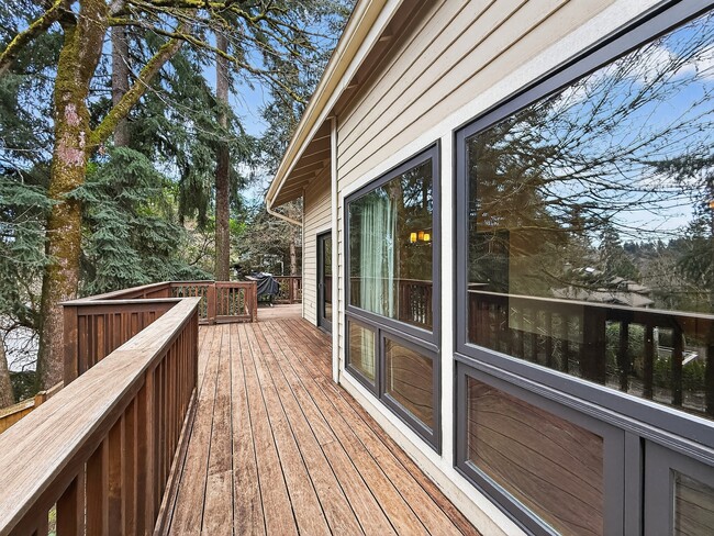 Building Photo - 5333 134th Ave SE