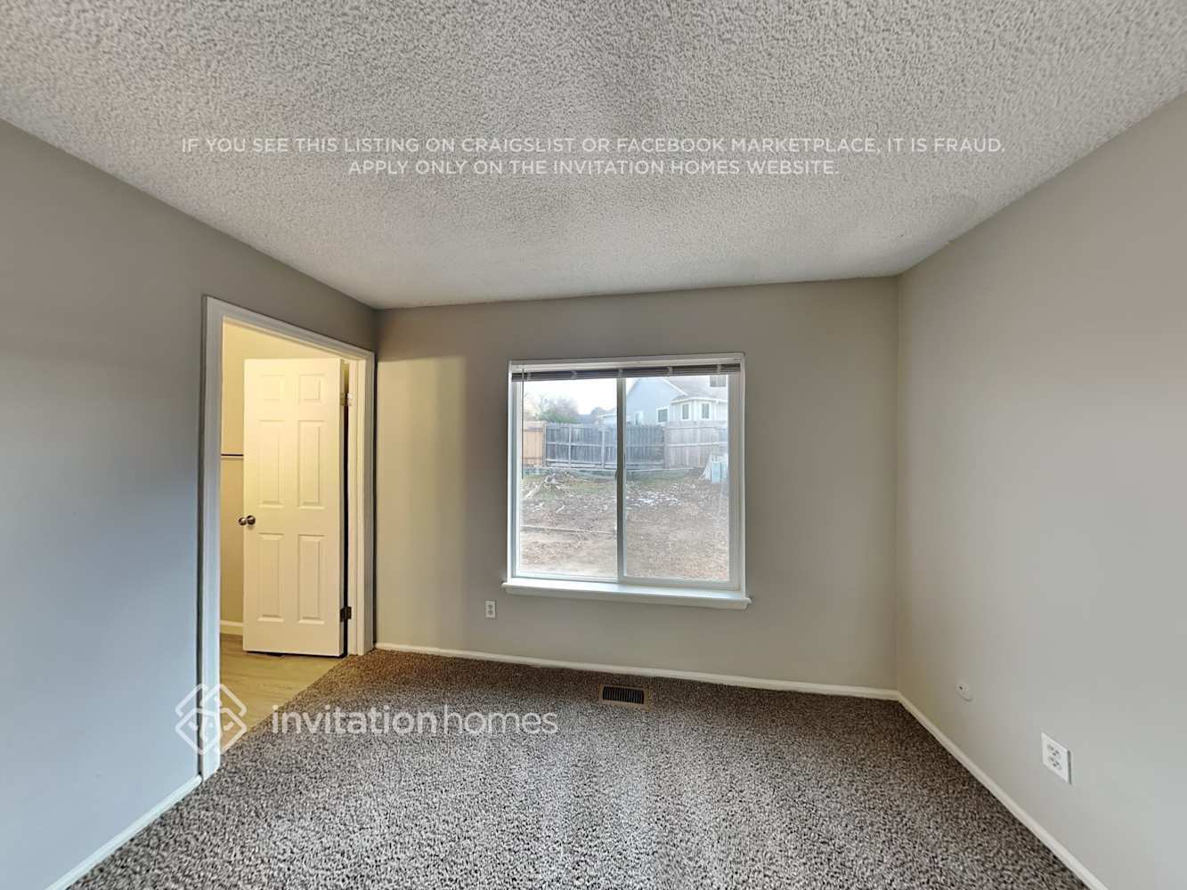 Building Photo - 4142 S Laredo Way