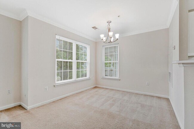 Building Photo - 12890 Fair Briar Ln