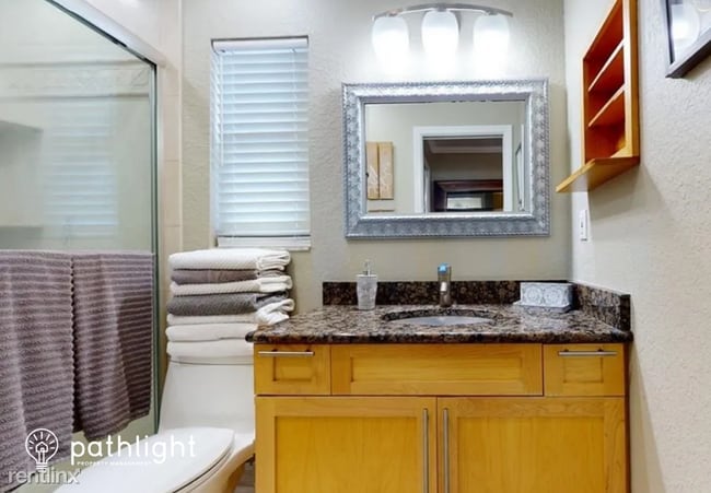 Building Photo - 3 br, 2 bath House - 507 Edmonton Court UNIT