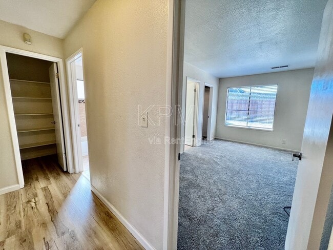 Building Photo - 4517 Da Vinci Dr