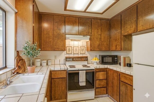 Building Photo - 4949 Steelhead Ln