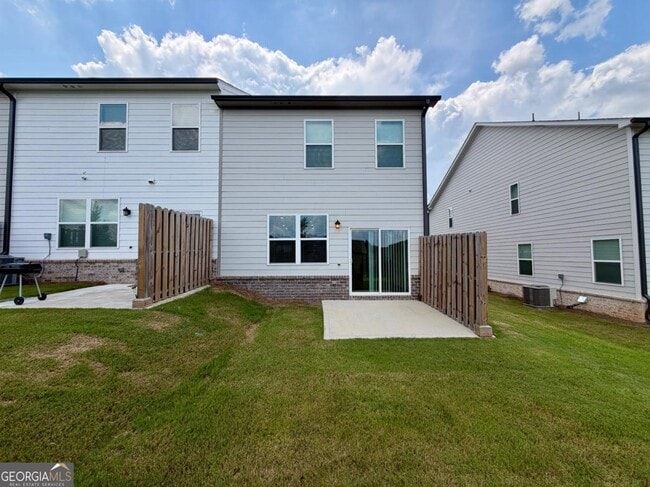 Building Photo - 257 Kenoot Dr
