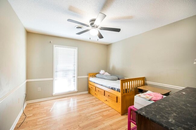 Building Photo - 123 Whipoorwill Way