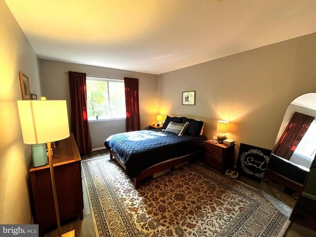 Building Photo - 10673 Spring Oak Ct
