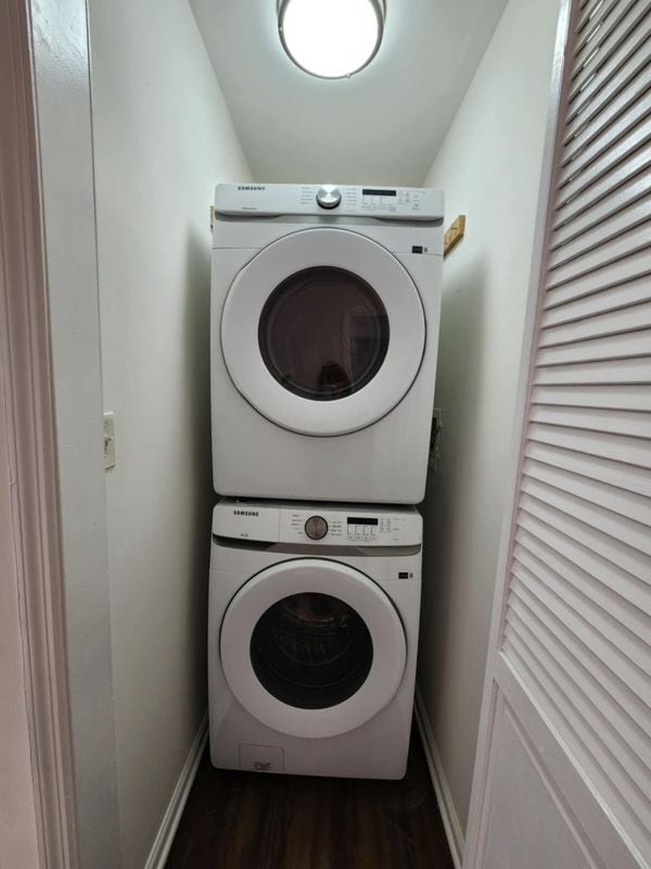 Building Photo - 3713 Bergen Turnpike