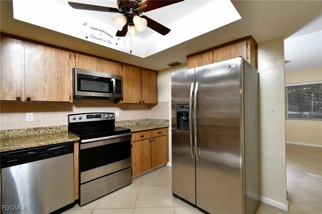 Building Photo - 349 Joel Blvd