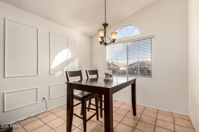 Building Photo - 2032 E Windsong Dr