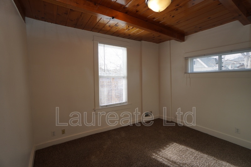 Building Photo - 2442 Benton St