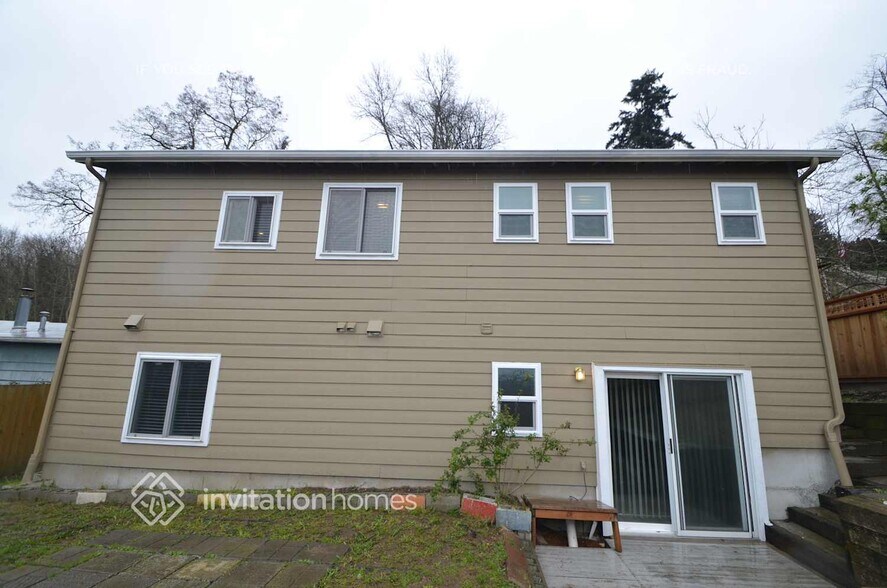 Building Photo - 3727 S Pilgrim St