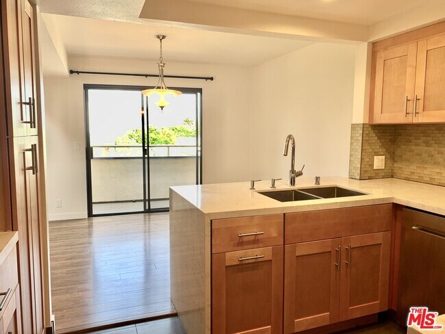 Building Photo - 12412 Texas Ave