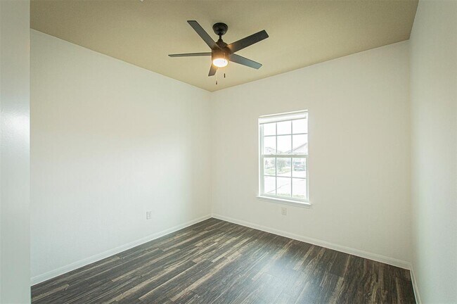 Building Photo - 15108 Diamondleaf Cove