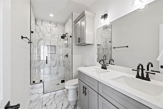 Building Photo - 8636 Scott St