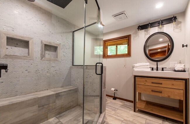 Building Photo - Get a Head Start on this Pocono Paradise R...