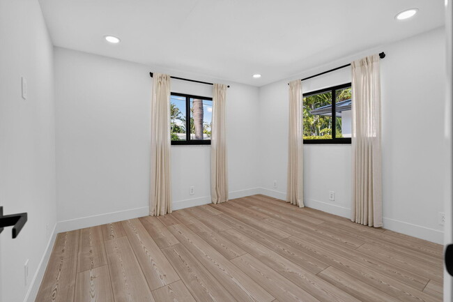 Building Photo - 1803 Juno Isles Blvd