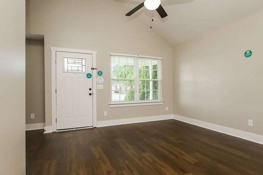 Building Photo - 5002 Boyd Dr