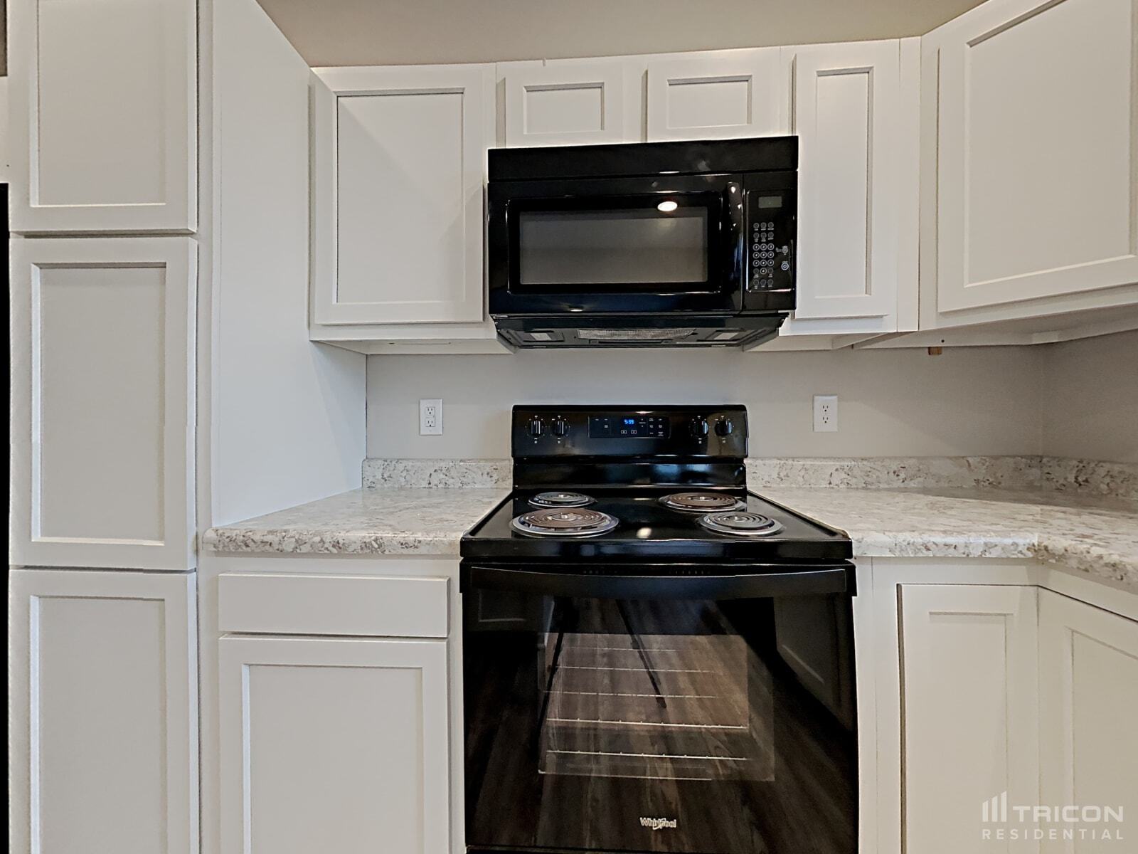 Building Photo - 1096 Tomahawk Pl