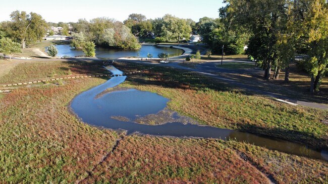 Building Photo - 8434 Colfax Ave S