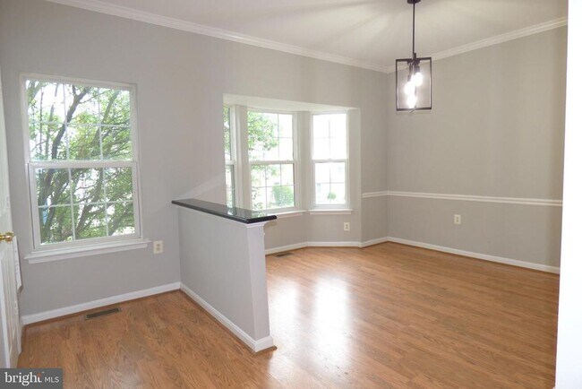 Building Photo - 552 Sparkleberry Terrace NE