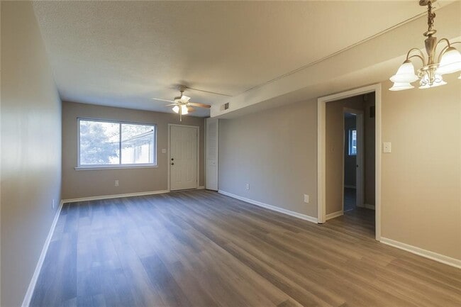 Building Photo - 3300 College St