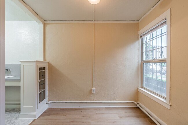 Interior Photo - Roosevelt Apartments