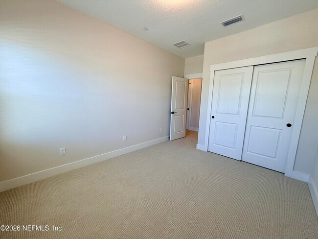 Building Photo - 173 Oak Pk Dr