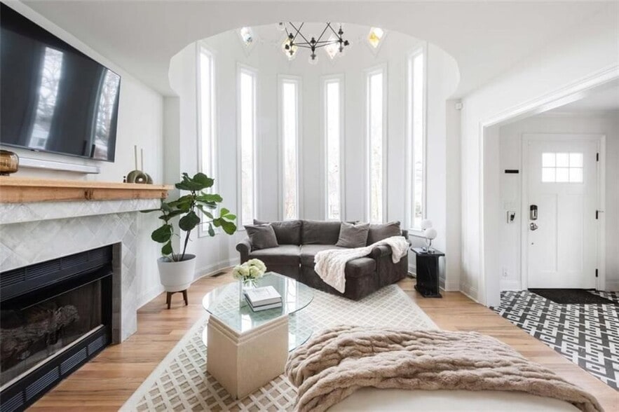 Building Photo - 467 Stovall St SE