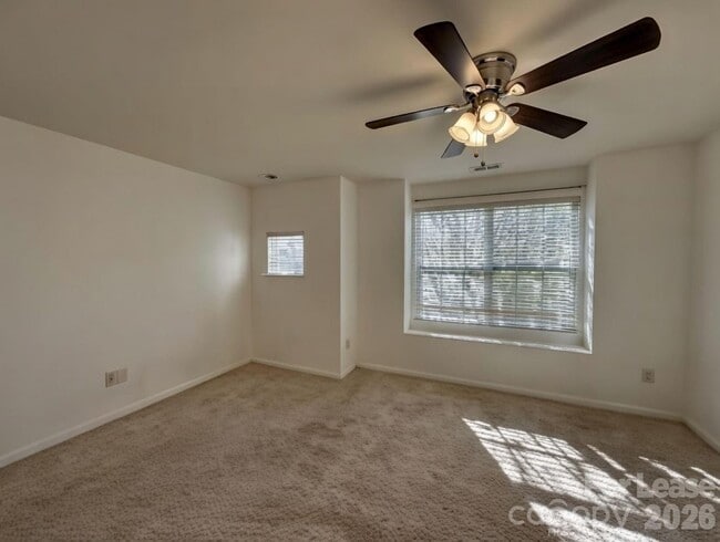 Building Photo - 123 Leyton Loop