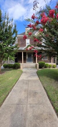 Building Photo - 713 Camden Ave