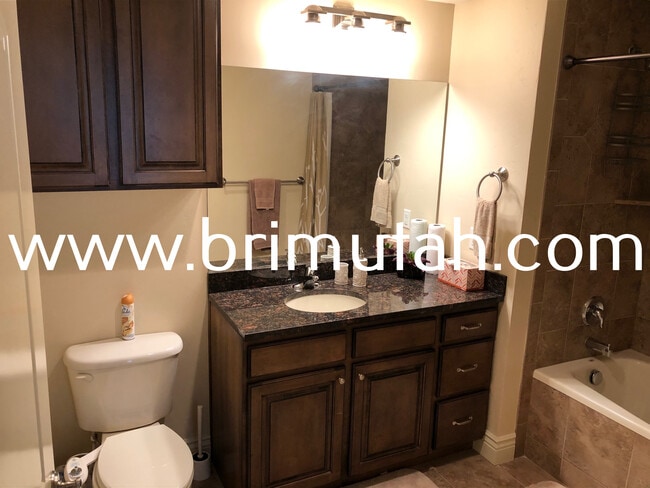 Building Photo - 3944 S 900 E