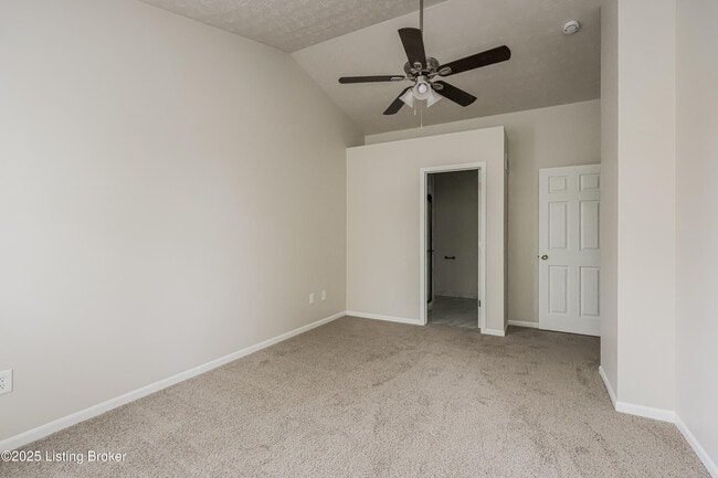 Building Photo - 9505 River Trail Dr