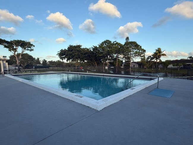 Building Photo - 9507 NW 80th Ct