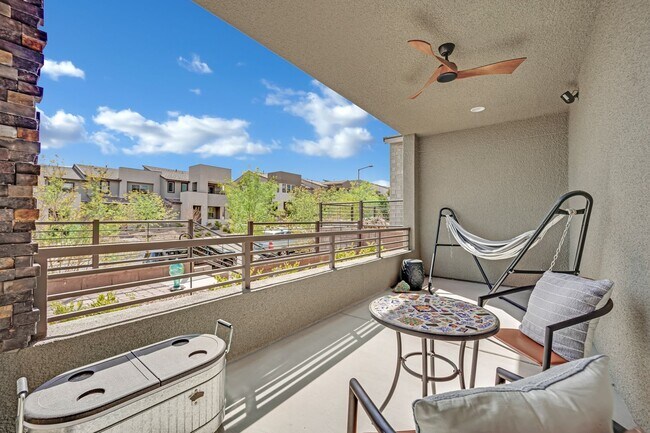 Building Photo - Newer West Summerlin Home With Pool, Spa a...