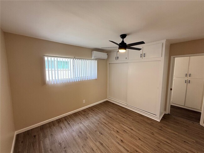 Building Photo - 414 N San Gabriel Ave