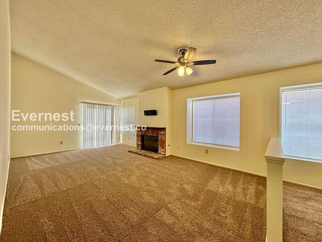 Building Photo - 27305 Uppercrest Ct