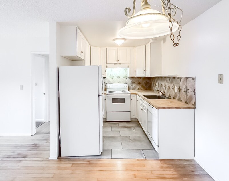 Building Photo - 47 Dearborn Pl