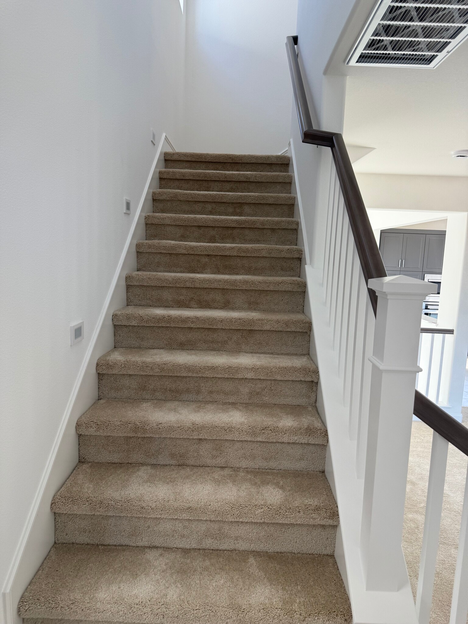 Building Photo - 424 Bunsen St