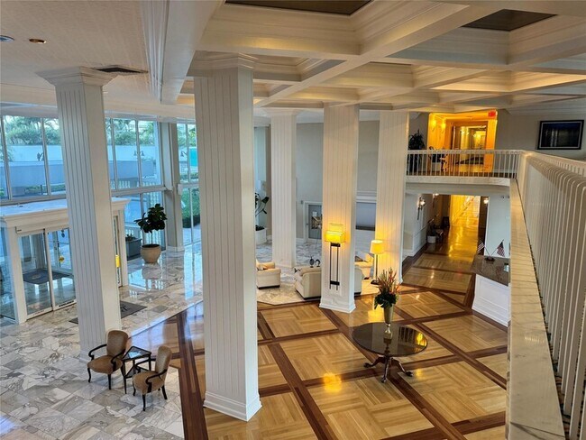 Building Photo - 2100 S Ocean Ln