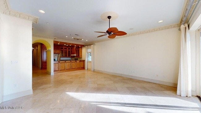 Building Photo - 4640 W Beach Blvd