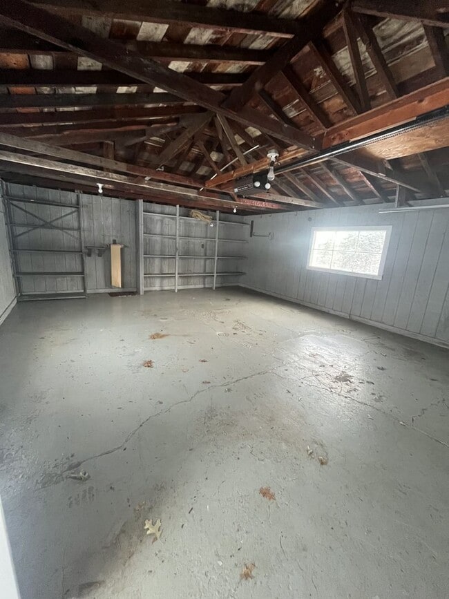 Building Photo - 2 Bedroom House Available in Fulton