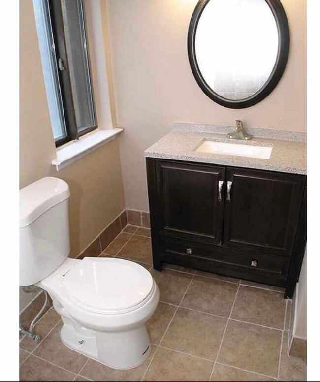 Building Photo - 217 James Ct