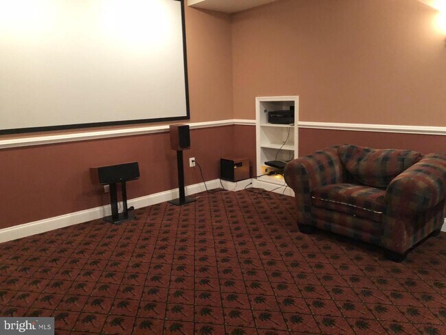 Building Photo - 12303 Greenbriar Branch Dr