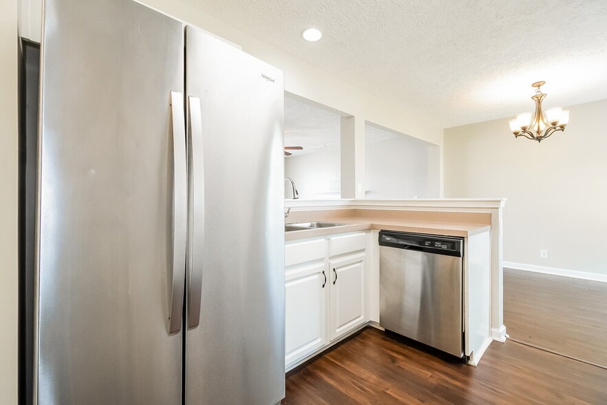 Building Photo - 804 Cainbrook Ct